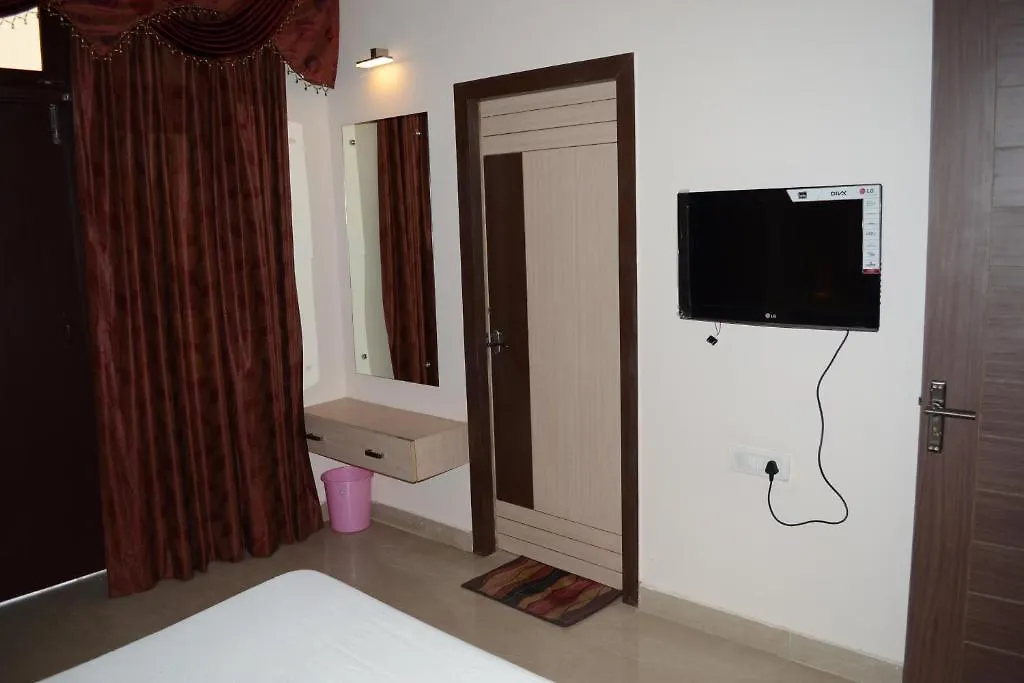 **  Hotel Om Sai Palace Agra  India