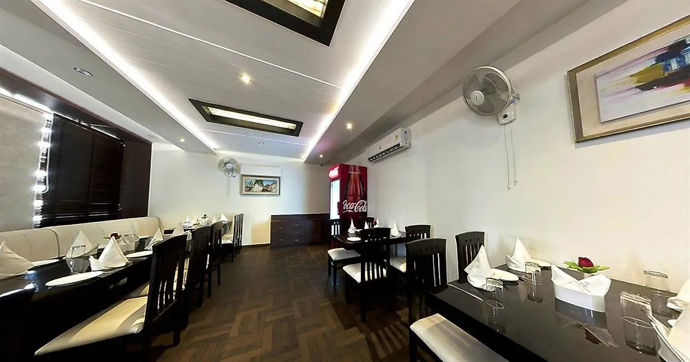 Hotel Om Sai Palace Agra   Agra (Uttar Pradesh)